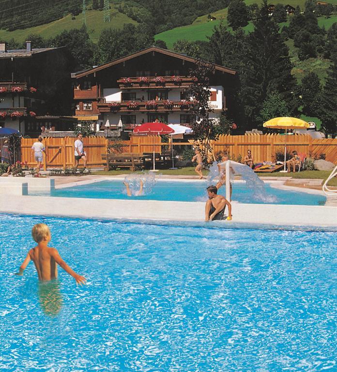 Hotel-Gasthof "Zur Muehle" Kaprun Eksteriør billede